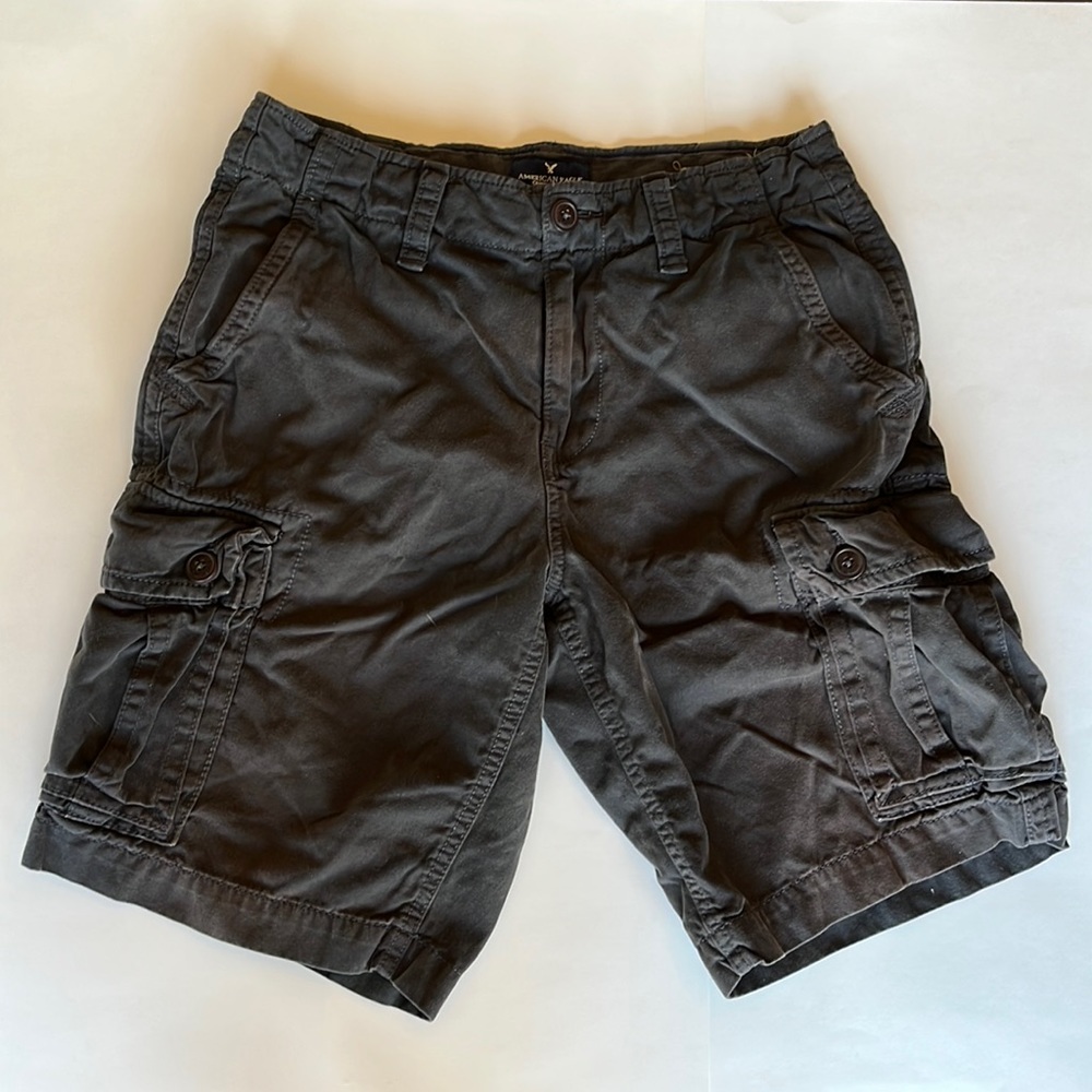 American Eagle Outfitters Mens Charcoal Gray Cargo Shorts Size 30